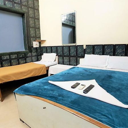 Hotel Hexa Metro Plaza Bombay Exterior foto